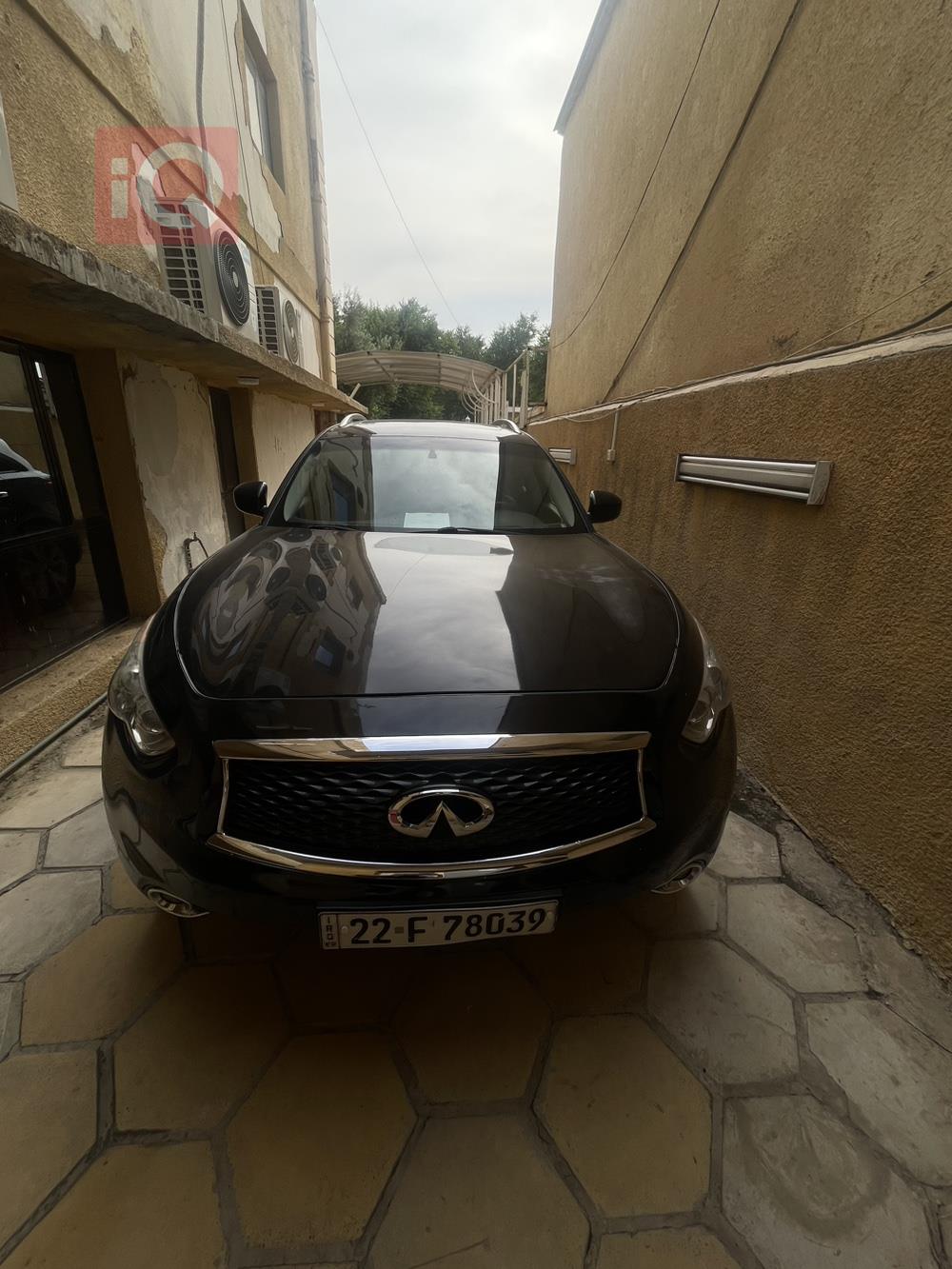 انفنتي QX70
